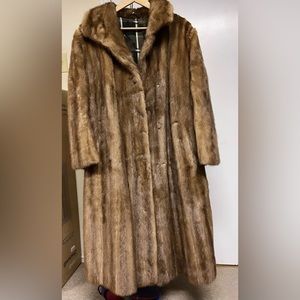 GOLFEN MINK COAT